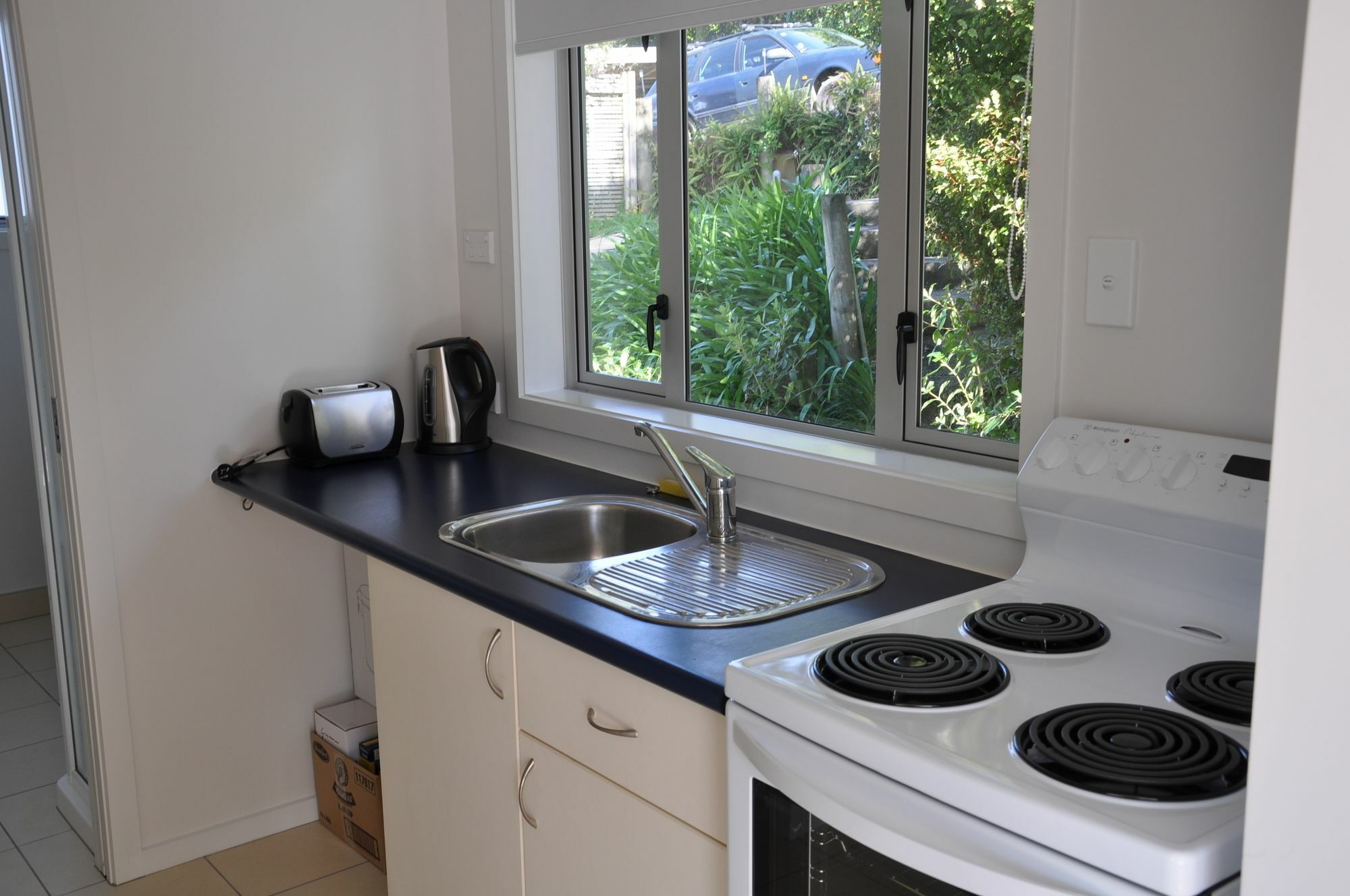 Tiri Cottage - Sea Views In Oneroa By Waiheke Unlimited Waiheke Island Exterior foto